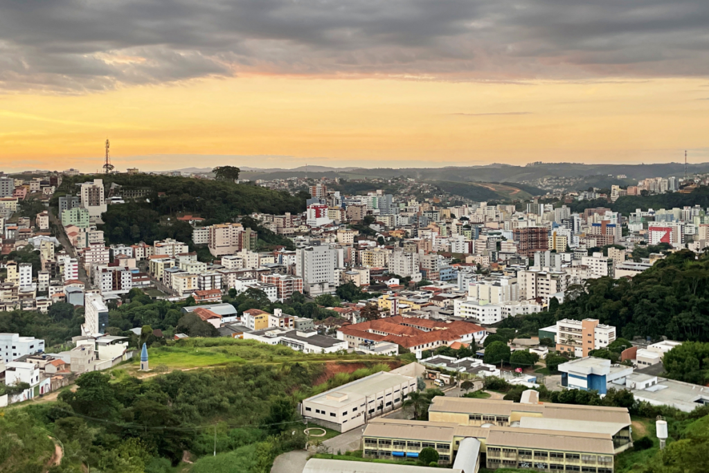Consórcio da Zona da Mata abre seleção com salário de R$ 7,2 mil 1 Processo seletivo do CISAB Zona da Mata em Viçosa (MG) abre vaga para Biólogo com salário de R$ 7,2 mil. Inscrições gratuitas até 26/6.