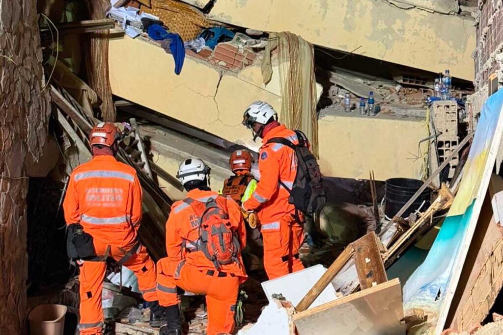 Mais de 30 bombeiros de Minas Gerais são mobilizados para missão humanitária na Venezuela 1 Mais de 30 bombeiros mineiros são mobilizados para missão humanitária na Venezuela