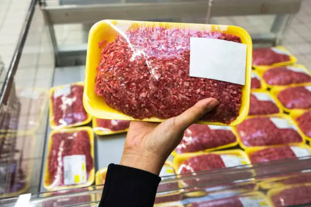 Especialista revela os três cortes que deixam a carne moída mais saborosa