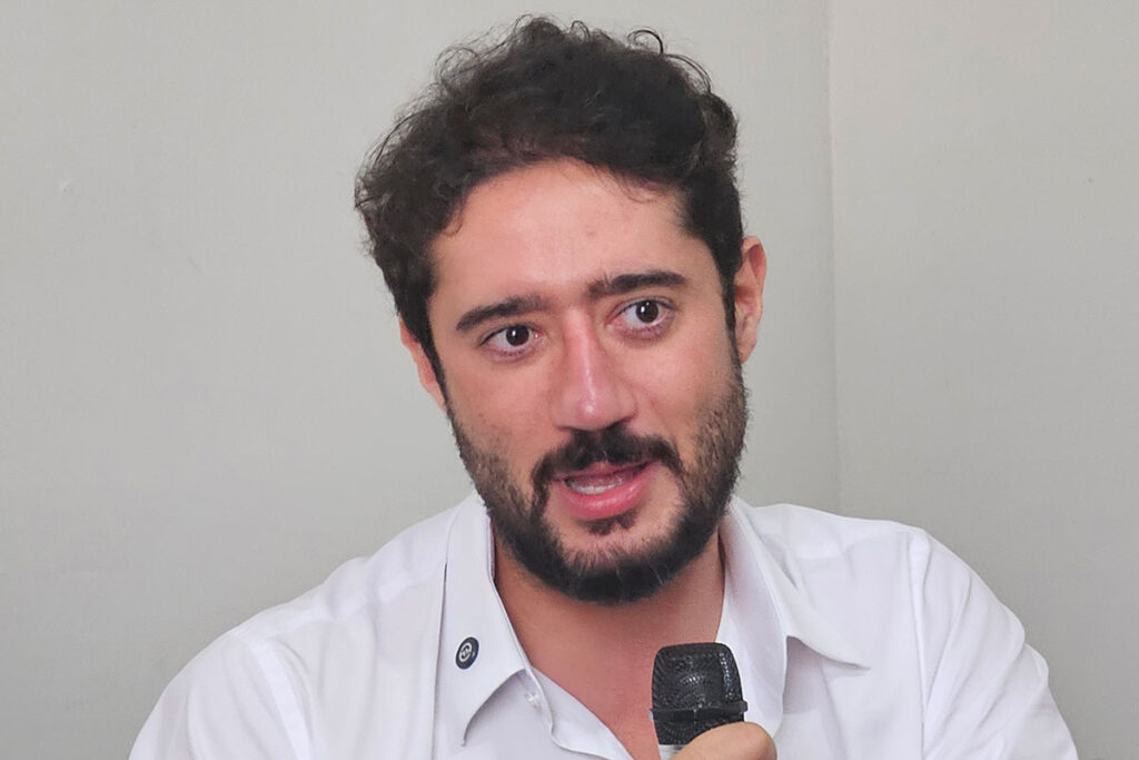 Candidato ao governo pelo MDB, Gabriel Azevedo se solidariza com Mateus Simões 1 gabriel azevedo foto tribuna