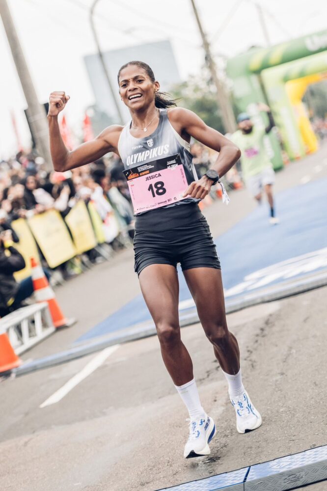 Atleta de Ubá é a melhor brasileira na Maratona Internacional de Porto Alegre pelo segundo ano seguido 1 jessica. foto arquivo pessoal