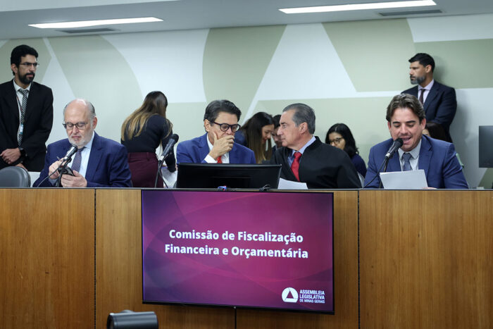 Cachês artísticos com verba pública podem ter limite de R$ 500 mil em Minas 1 Cachês artísticos com verba pública podem ter limite de R$ 500 mil em Minas