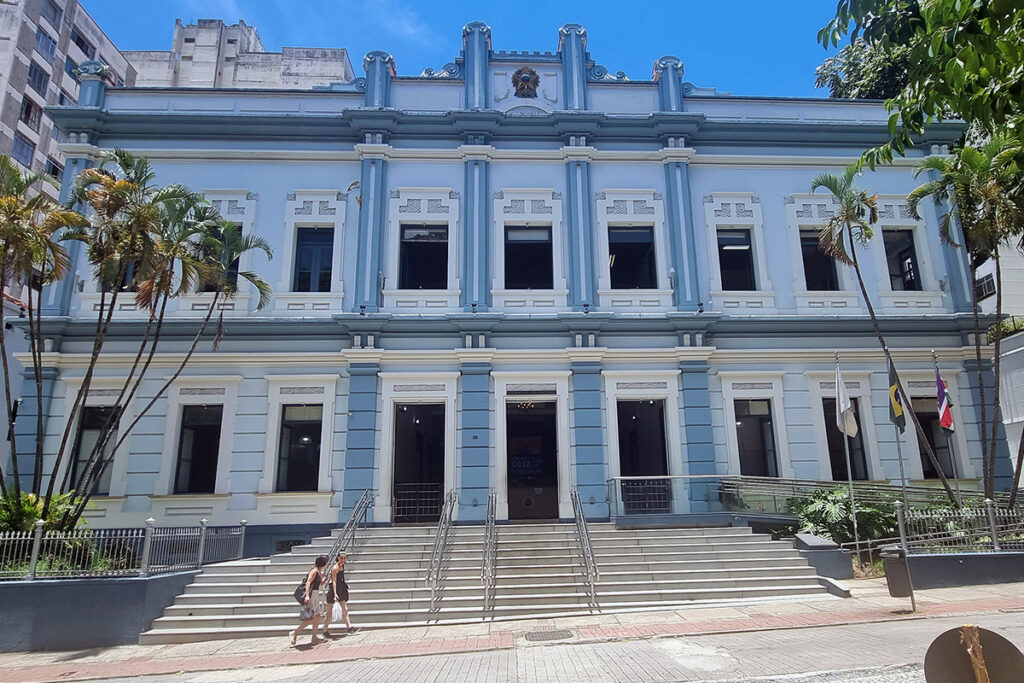 Medalha Pedro Nava homenageia pessoas que contribuíram para a literatura, memória e leitura em Juiz de Fora 1 medalha pedro nava camara leonardo costa