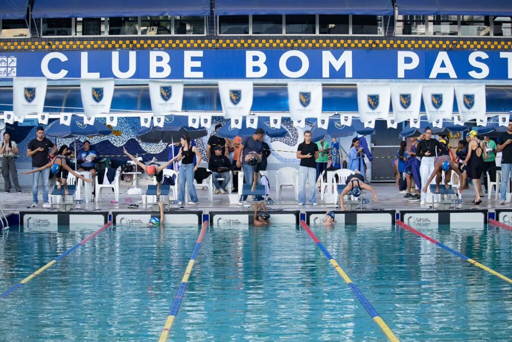 Clube Bom Pastor é líder do quadro de medalhas e vice-campeão do Mineiro de natação 2 clube bom pastor