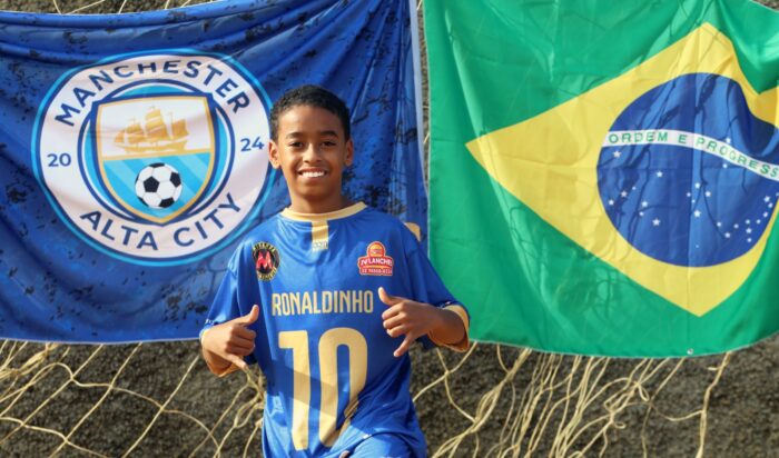 Conheça o 'Ronaldinho' da Cidade Alta, garoto de Juiz de Fora que sonha seguir os passos do ídolo 4 ronaldinho. foto felipe couri
