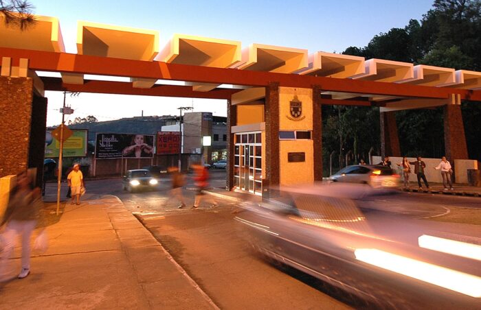 PISM 2027: Está aberto o prazo para solicitação de isenção de taxa de inscrição 1 ufjf portico norte editada