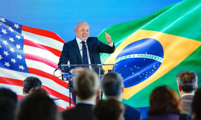 Lula diz que Brasil tem condições de sair fortalecido da crise comercial com os EUA 1 55255888144 8023c1d5b2 o72