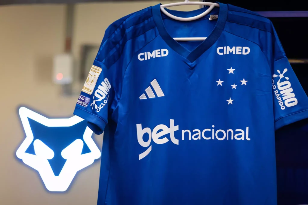 Cruzeiro surpreende no mercado e anuncia craque que conquistou vários títulos pelo Palmeiras
