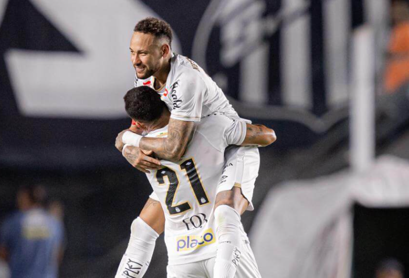 Após perder Neymar e Barreal por lesão, Santos vai ao mercado e encaminha a contratação de novo atacante