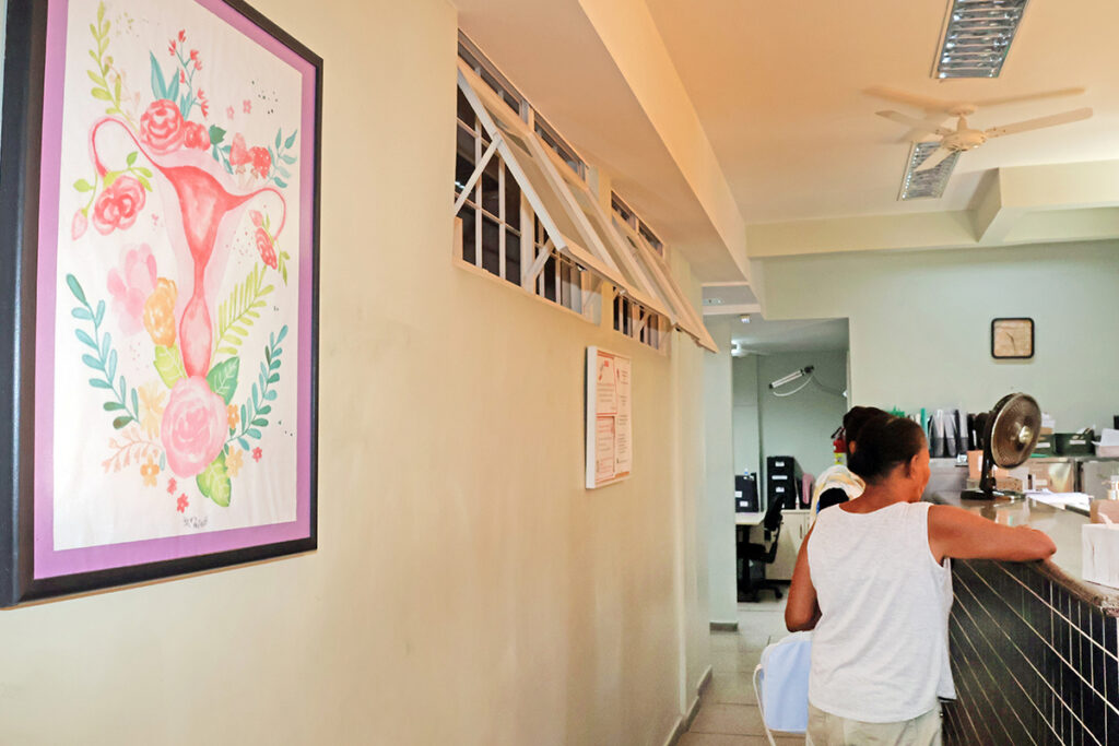 DIU hormonal departamento da mulher leonardo costa
