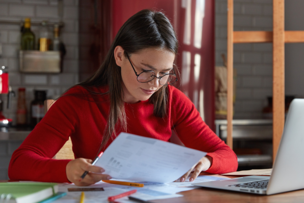 Rede social para concurseiros nascida em Juiz de Fora conecta estudantes e professores e já soma quase 5 mil usuários em dez dias.