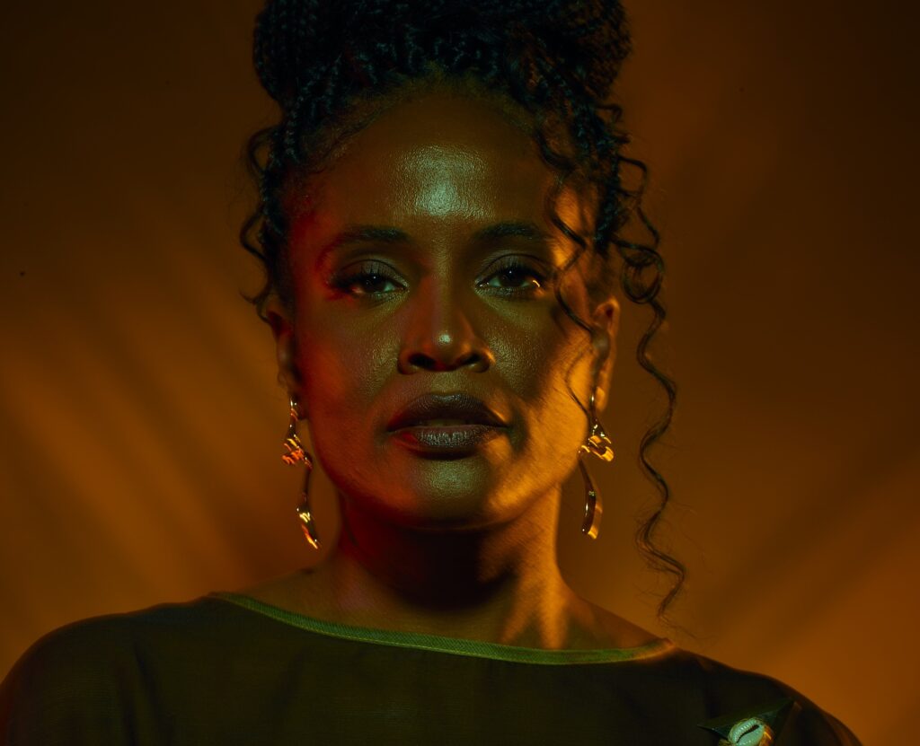 'Lugar de fala é ampliar as vozes e romper com esse interdito que nos calou historicamente', afirma Djamila Ribeiro 3 'Lugar de fala é ampliar as vozes e romper com esse interdito que nos calou historicamente', afirma Djamila Ribeiro