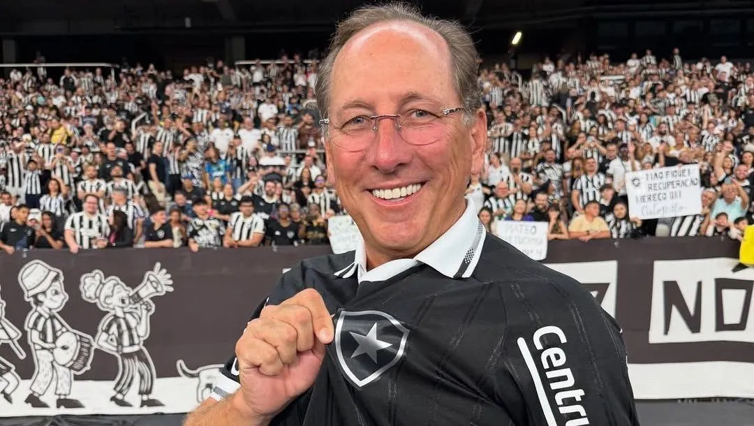 Enquanto a dívida do Flamengo é de R$ 1,2 bilhão, Botafogo deve três vezes mais e John Textor faz alerta