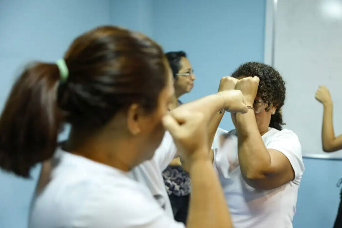Venda de spray de pimenta para defesa de mulheres é aprovada pelo Senado 1 Venda de spray de pimenta para defesa de mulheres é aprovada pelo Senado
