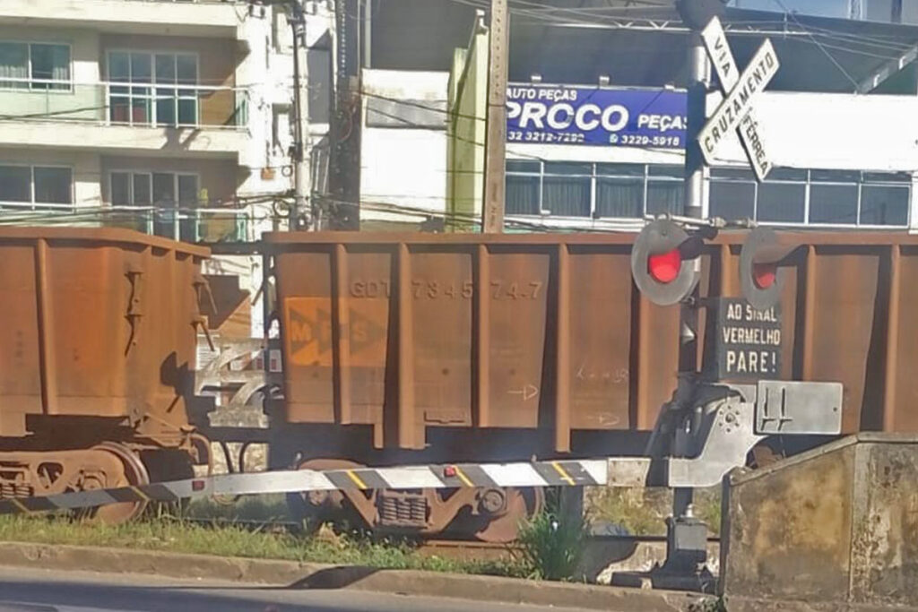 atropela trem andradas redes sociais