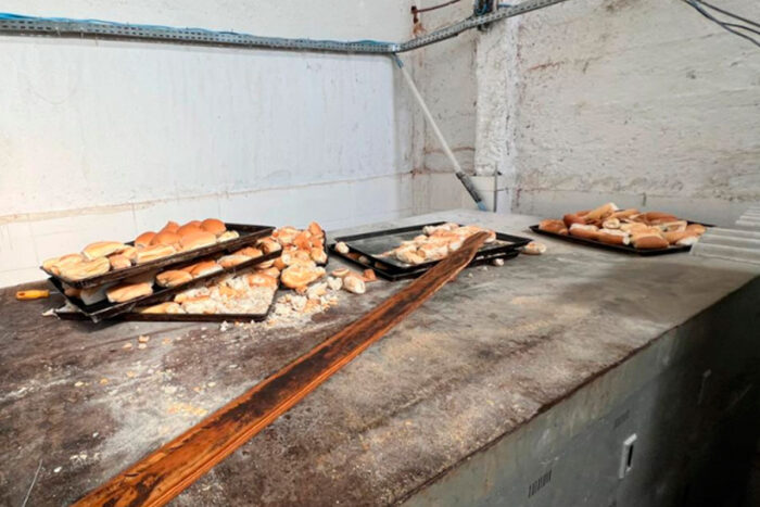 Fábrica de pães é interditada em Juiz de Fora e mais de 290 quilos de alimentos são descartados 1 Fábrica de pães