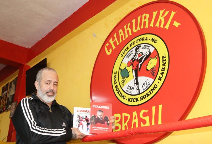 Com 40 anos de 'dutch kickboxing', mestre Carlos Silva é 8º dan e formou mais de mil faixas pretas em JF 3 fala mestre 5 foto felipe couri