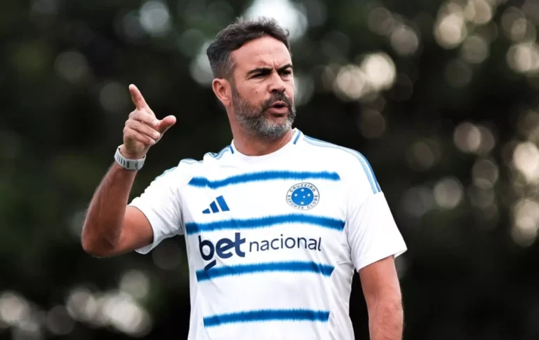 Artur Jorge recebe notícia positiva antes de Flamengo x Cruzeiro pela Libertadores