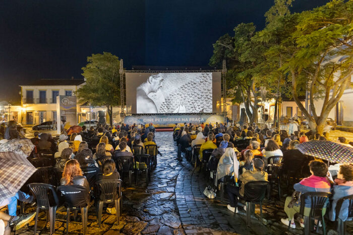 Mostra de Cinema de Tiradentes é reconhecida por lei como de relevante interesse cultural de Minas 9 Mostra de Cinema de Tiradentes, Mostra Tiradentes, Tiradentes, cinema brasileiro, cultura em Minas Gerais, Lei nº 25.901/2026, Mostra de Cinema de Tiradentes patrimônio cultural, relevância cultural da Mostra de Tiradentes, 30 anos da Mostra de Cinema de Tiradentes
