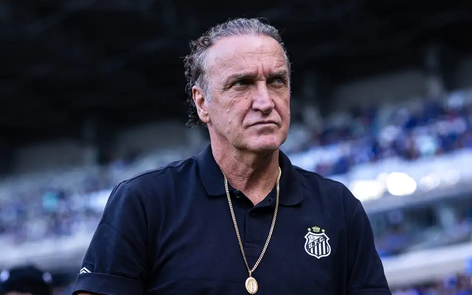 Santos quer reforçar o meio-campo e mira campeão da Libertadores
