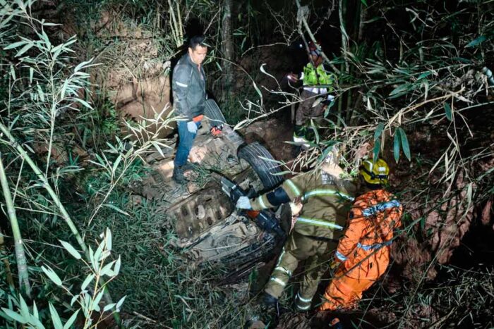 Acidente em Mar de Espanha Corpo de Bombeiros