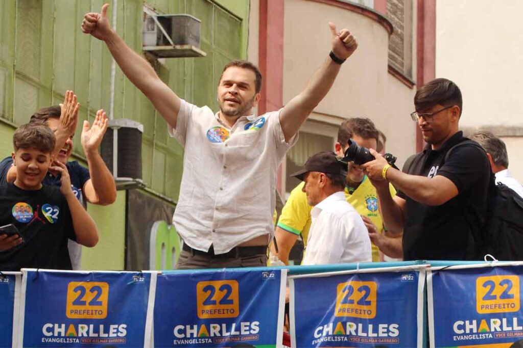 Charlles Evangelista felipe Couri