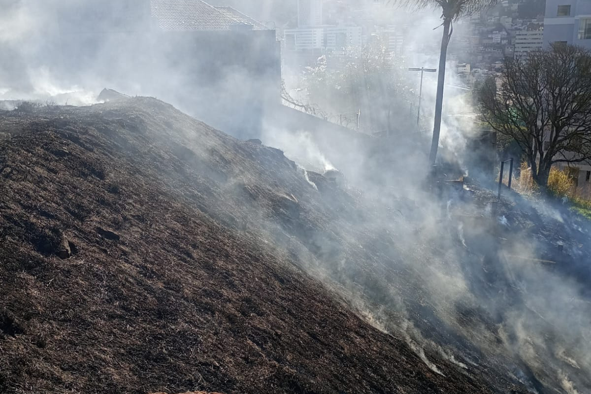 Incêndio atinge área de pastagem no Estrela Sul