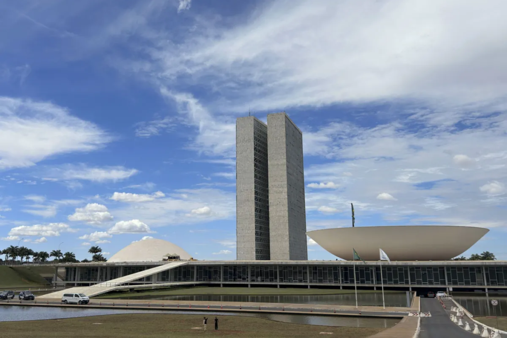 Voto e Cidadania 2026: Duas vagas no Senado por Minas - o que pesa na escolha dos eleitores? 4 Relação do Senado com outras instâncias de poder é o destaque dessas eleições