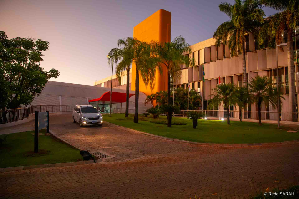 Rede SARAH publica seleção para médico com salário de R$ 35 mil em Minas