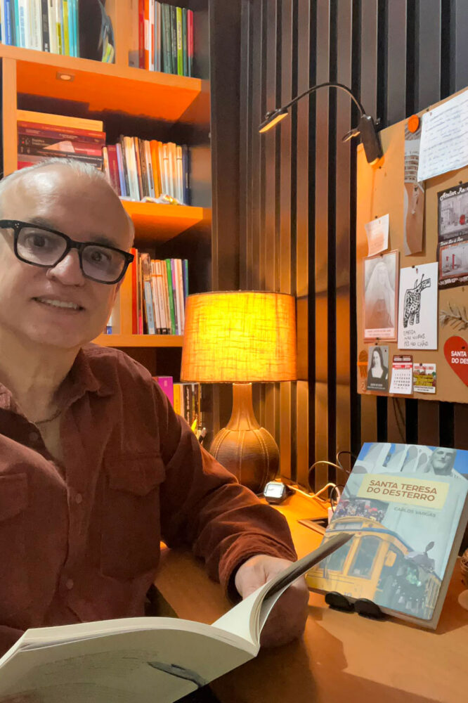 'Santa Teresa do Desterro’: Carlos Vargas estreia como autor em livro que une paisagens juiz-foranas ao Rio de Janeiro 1 'Santa Teresa do Desterro’: Carlos Vargas estreia como autor em livro que une paisagens juiz-foranas ao Rio de Janeiro