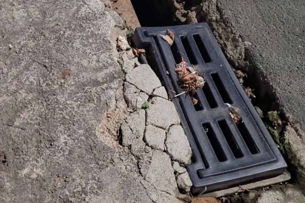 Bueiro sem tampa oferece riscos no Bairro Bandeirantes 2 VU Tribuna 7