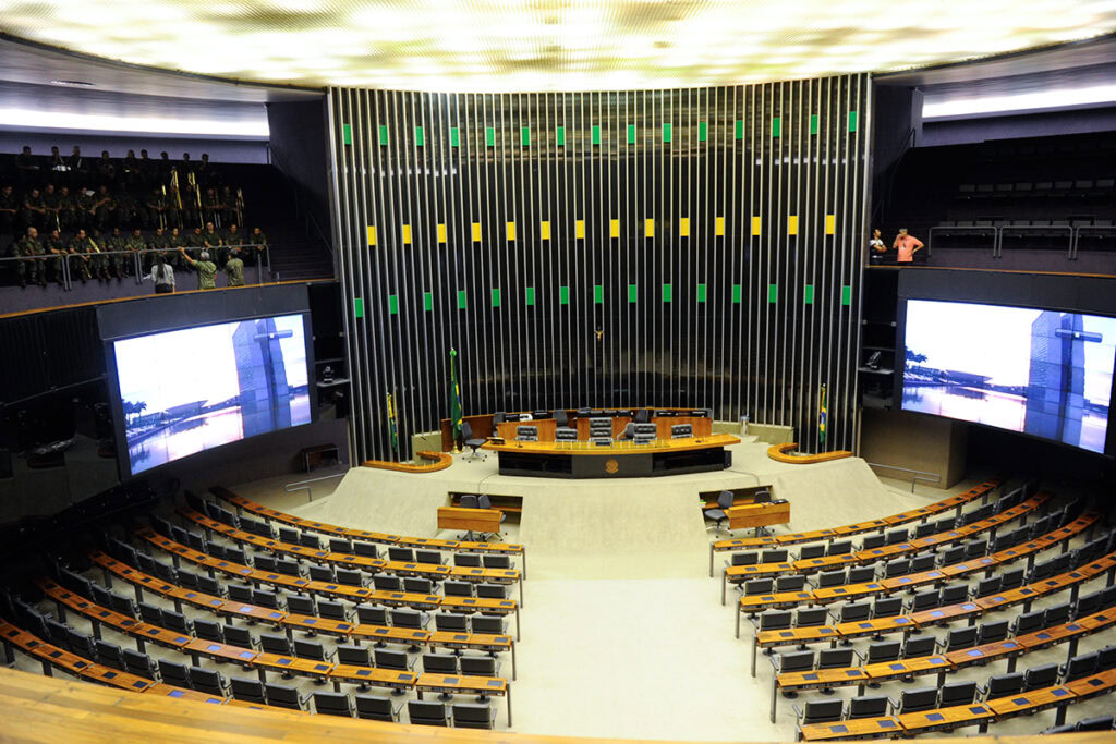 Congresso retoma atividades sem previsão de votação; PEC da Segurança e fim da escala 6x1 seguem à espera 1 camara retoma atividades senado federal