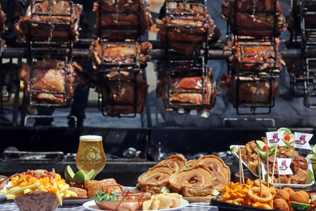 Festival de Torresmo e Costela terá mais de 50 receitas e tenta superar fritada de 511 kg em Juiz de Fora