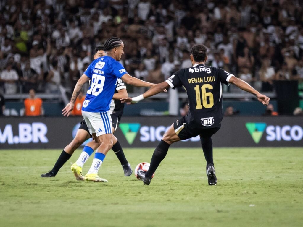 Vidente revela quem será o vencedor do clássico entre Cruzeiro x Atlético-MG