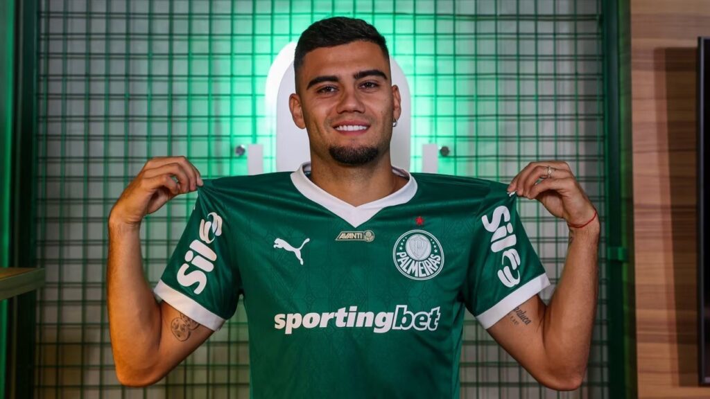 Andreas Pereira supera Vitor Roque e recebe o maior salário entre os jogadores do Palmeiras