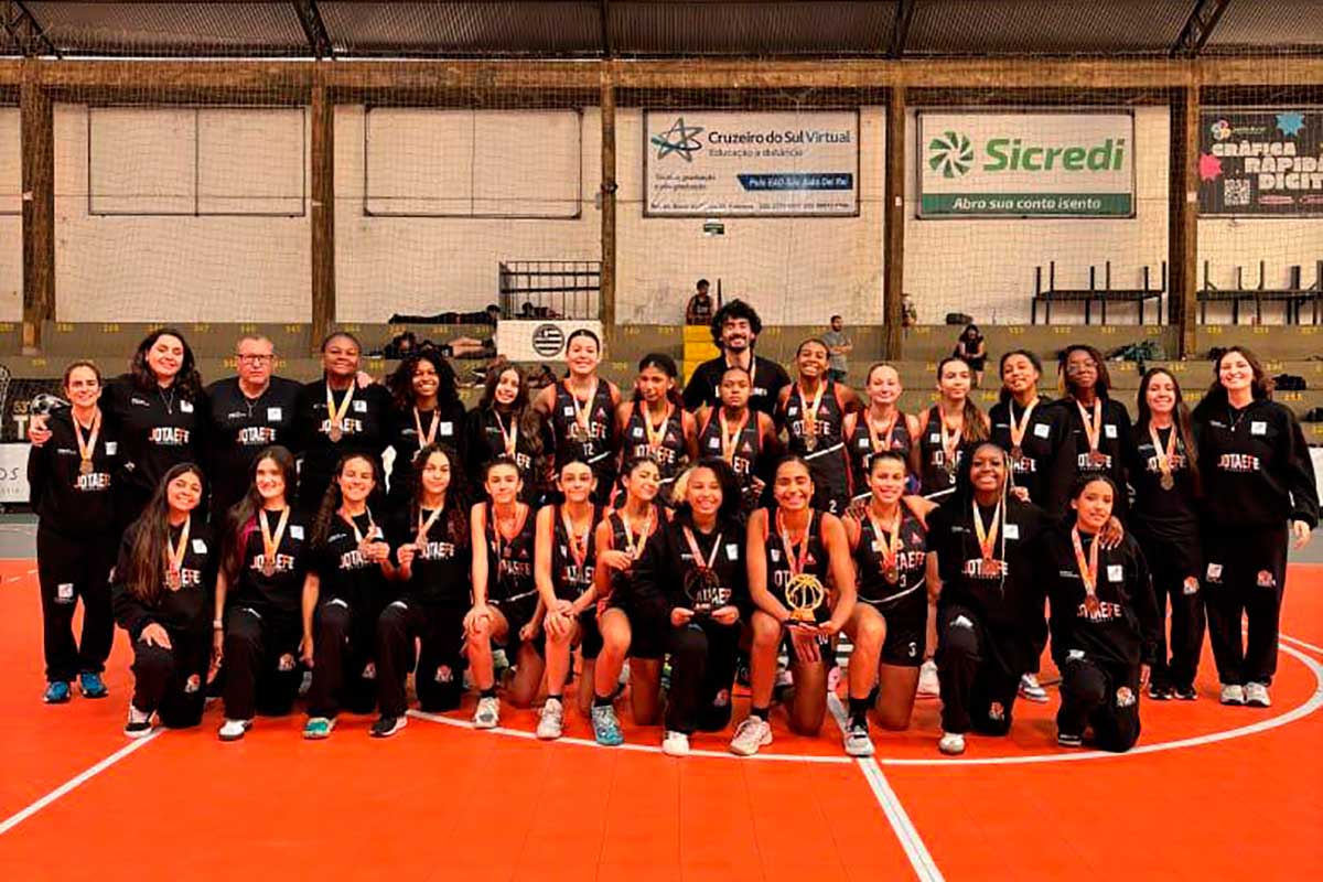 Jotaefe Basquete conquista dois títulos no Mineiro Regional da Zona da Mata