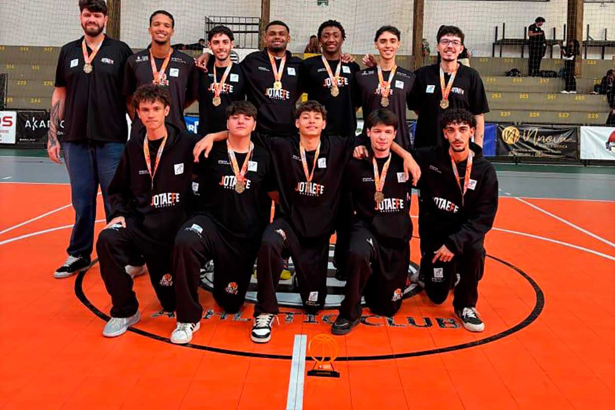 Jotaefe Basquete conquista dois títulos no Mineiro Regional da Zona da Mata 5 jotefe masculino