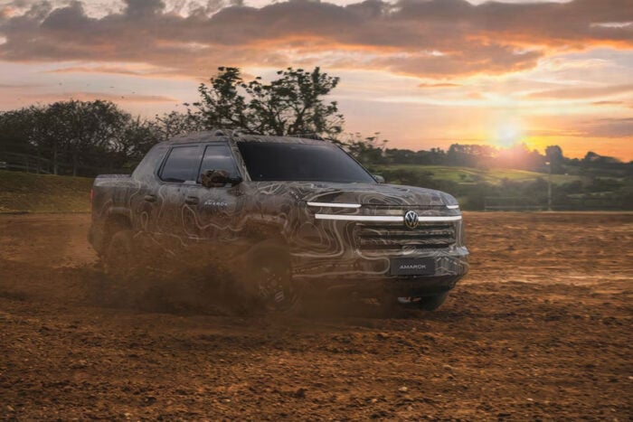 Volkswagen revela nova Amarok: picape será maior, híbrida e mais potente 1 Volkswagen revela nova Amarok: picape será maior, híbrida e mais potente