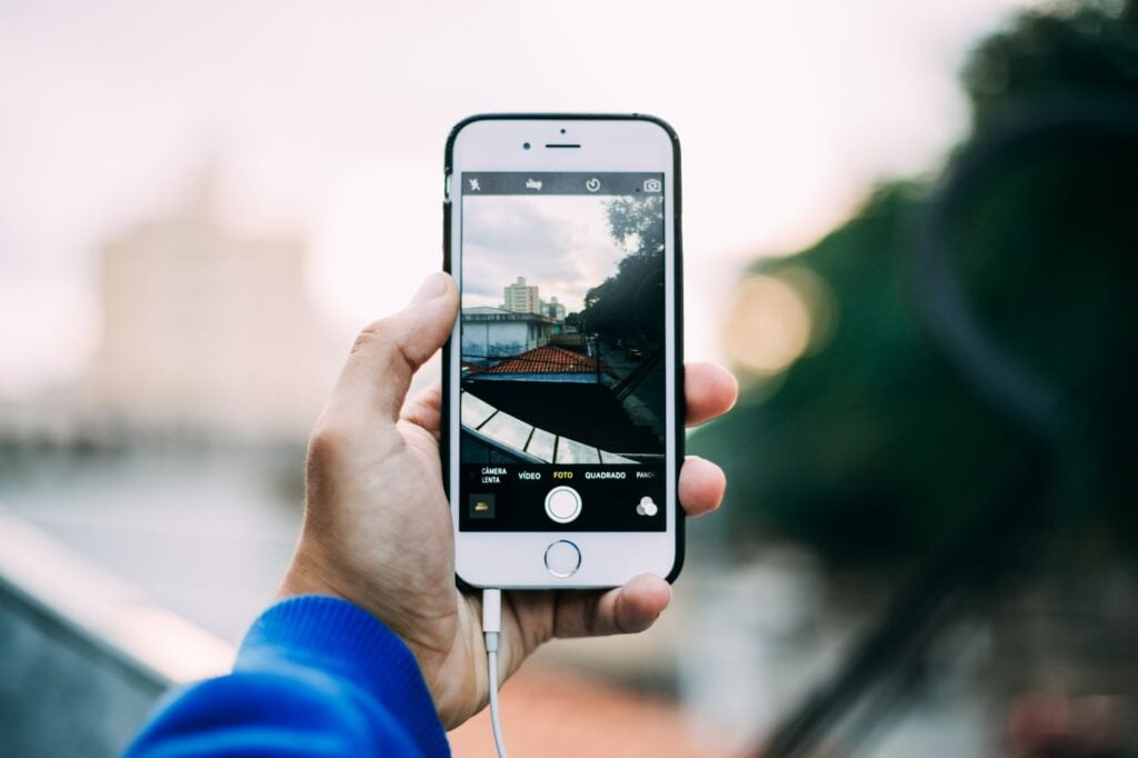 Nova função do iPhone permite que a polícia veja sua câmera ao vivo