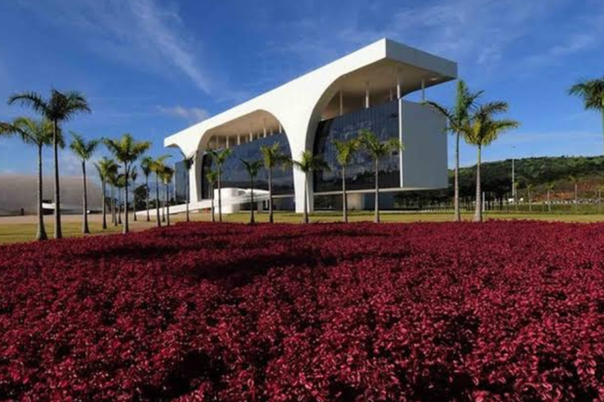 Corrida pelo Governo de Minas começa com 11 candidatos; saiba quem são