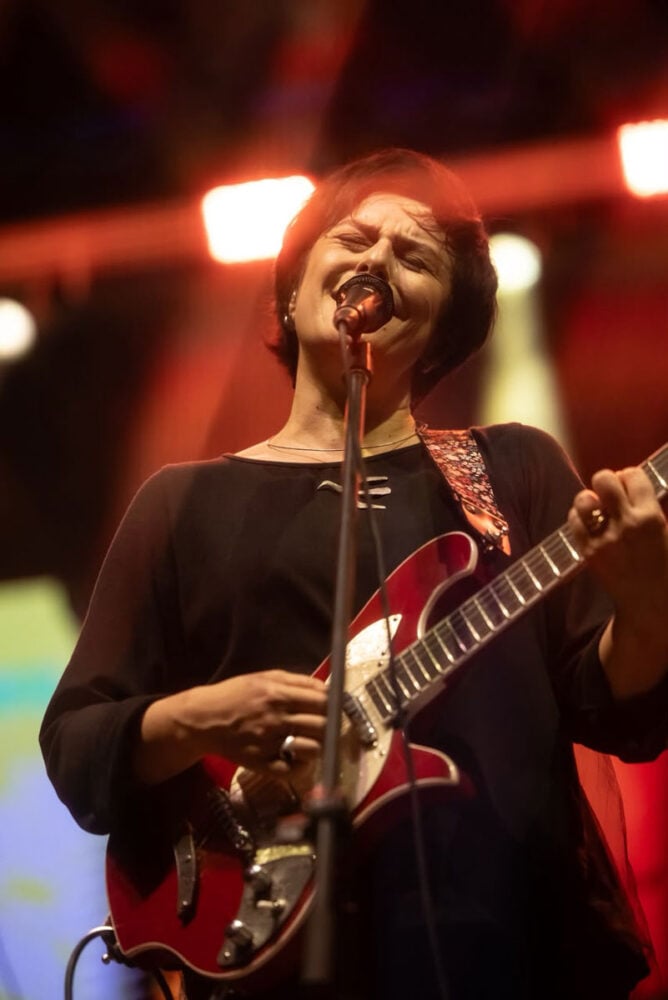 Pato Fu reencontra músicas de 30 anos atrás em show gratuito em Juiz de Fora 25 Pato Fu reencontra músicas de 30 anos atrás em show gratuito em Juiz de Fora