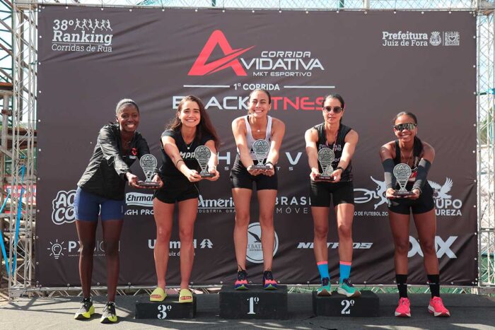 João Paulo Procópio Neves chega à quarta vitória no Ranking de Corridas; no feminino, Emanuelle Líqueri conquista o primeiro lugar 2 podio feminino foto thulio miranda