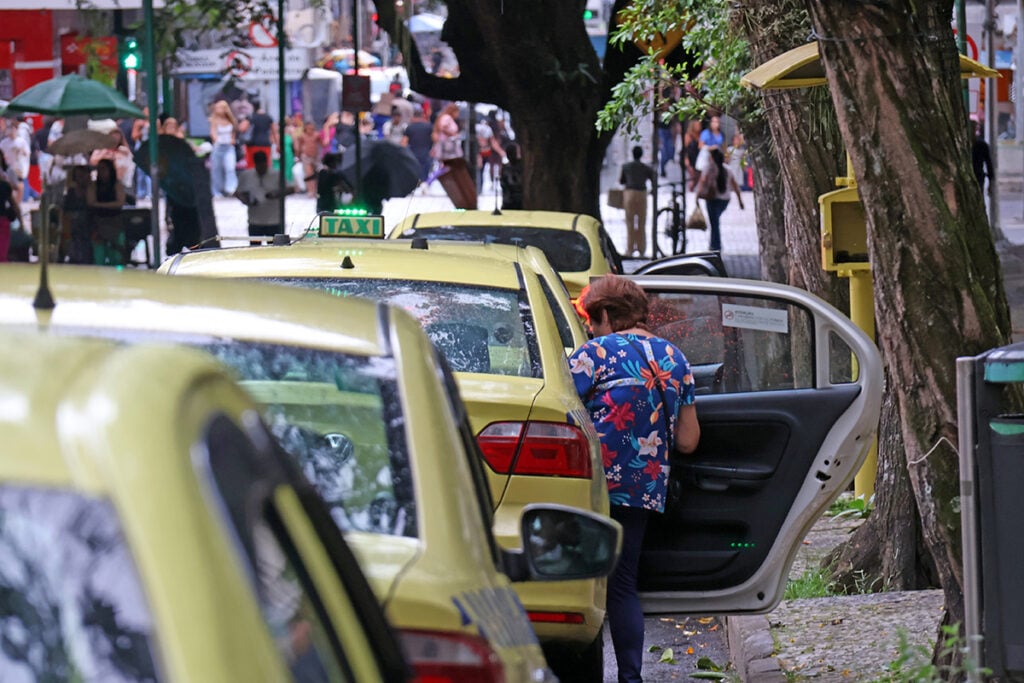 taxi juiz de fora leonardo costa
