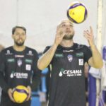 Após técnico, JF Vôlei confirma renovação com levantador juiz-forano e líbero campeão da Superliga B 6 Após técnico, JF Vôlei confirma renovação com levantador juiz-forano e líbero campeão da Superliga B