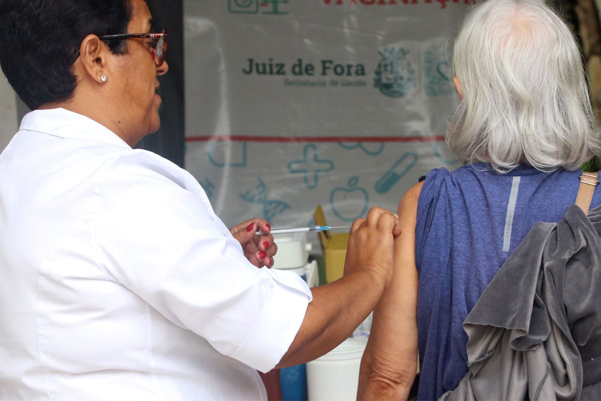 Juiz de Fora realiza Dia D de Multivacinação neste sábado com foco em crianças, adolescentes e atualização contra o sarampo