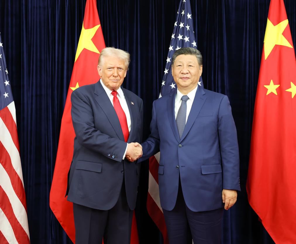 China e EUA testam máquinas capazes de perseguir, agarrar e até soltar lasers no espaço