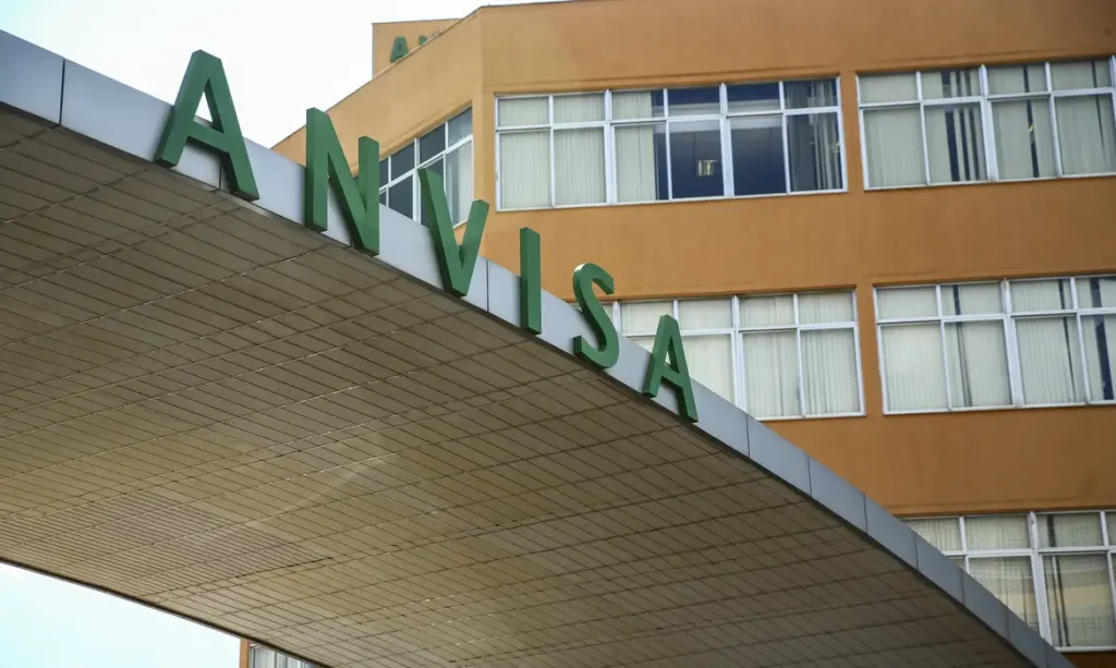 Anvisa identifica produção clandestina e proíbe a venda de remédios desta marca