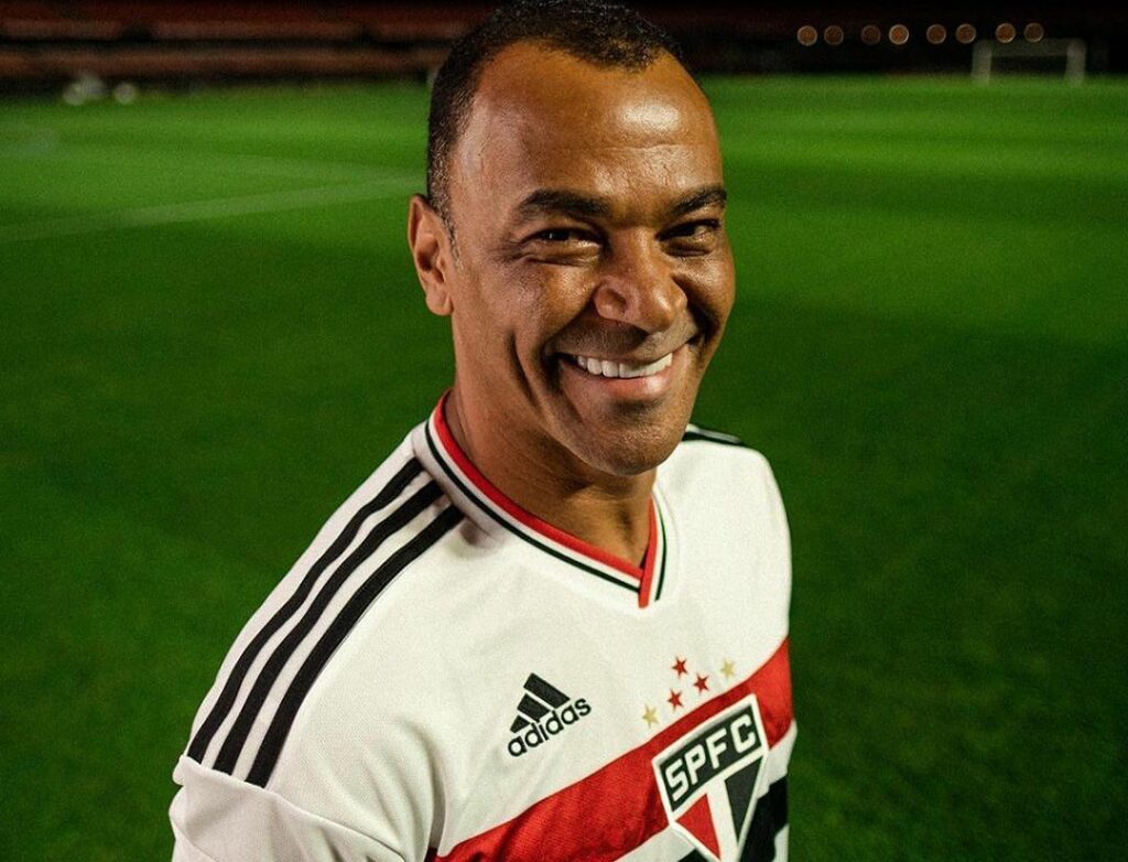 São Paulo fecha a contratação de “novo Cafu” para acabar com problemas na lateral-direita