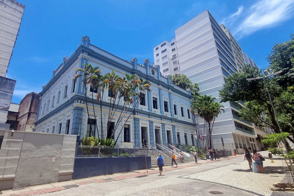 Câmara de Juiz de Fora aprova proposta que prevê escala 5x2 para trabalhadores terceirizados 1 Juiz de Fora
