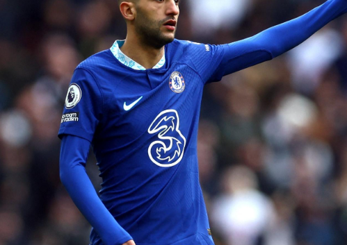 Astro que brilhou por Ajax e Chelsea desembarca no Rio e fica a exames de assinar com time carioca